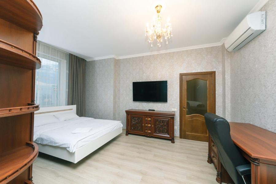 Apart Assistant On Smart Plaza Kyiv Exterior photo