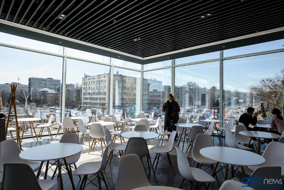 Apart Assistant On Smart Plaza Kyiv Exterior photo