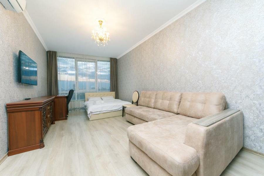 Apart Assistant On Smart Plaza Kyiv Exterior photo